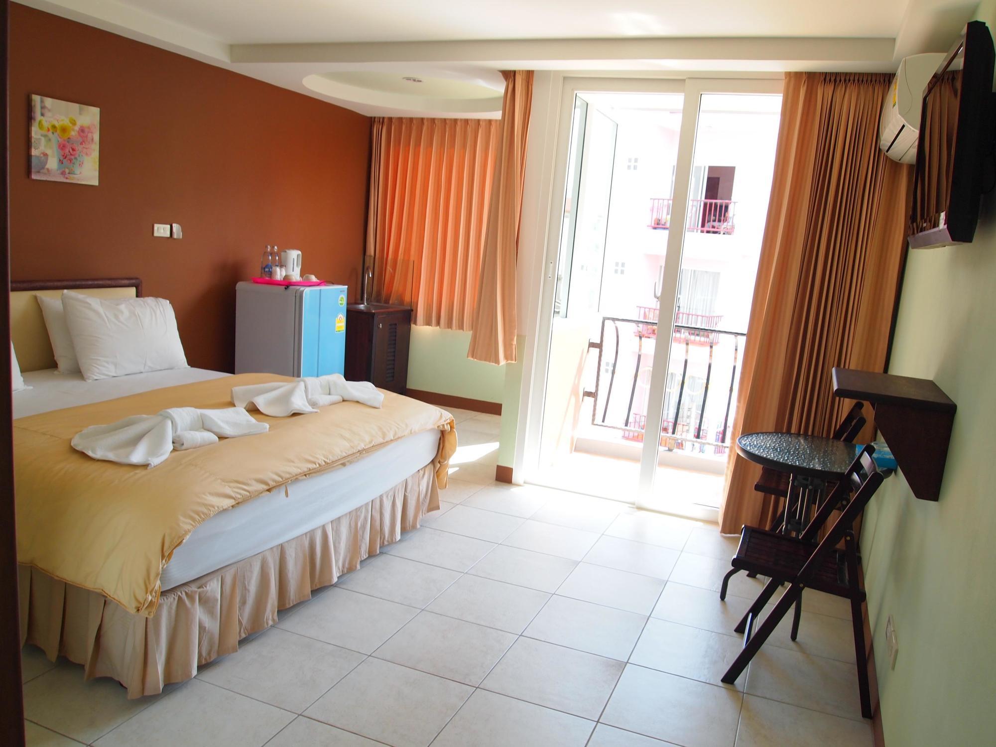 The Right Resort Патая Екстериор снимка