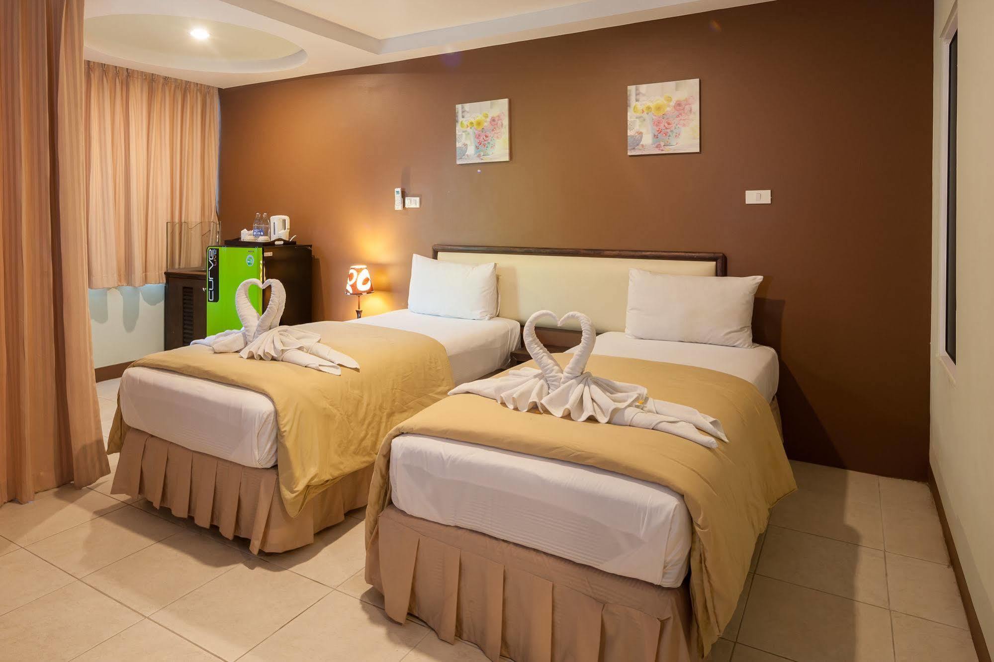 The Right Resort Патая Екстериор снимка
