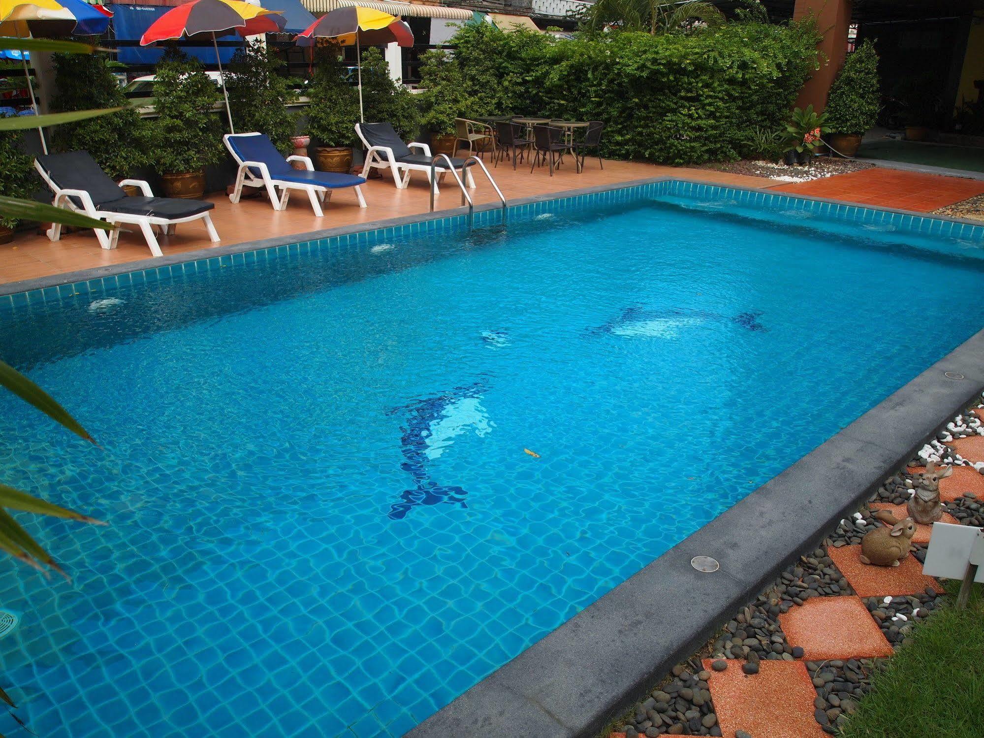 The Right Resort Патая Екстериор снимка